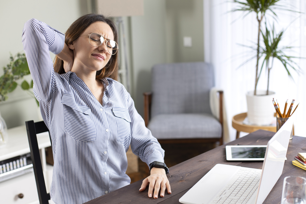 woman with neck pain