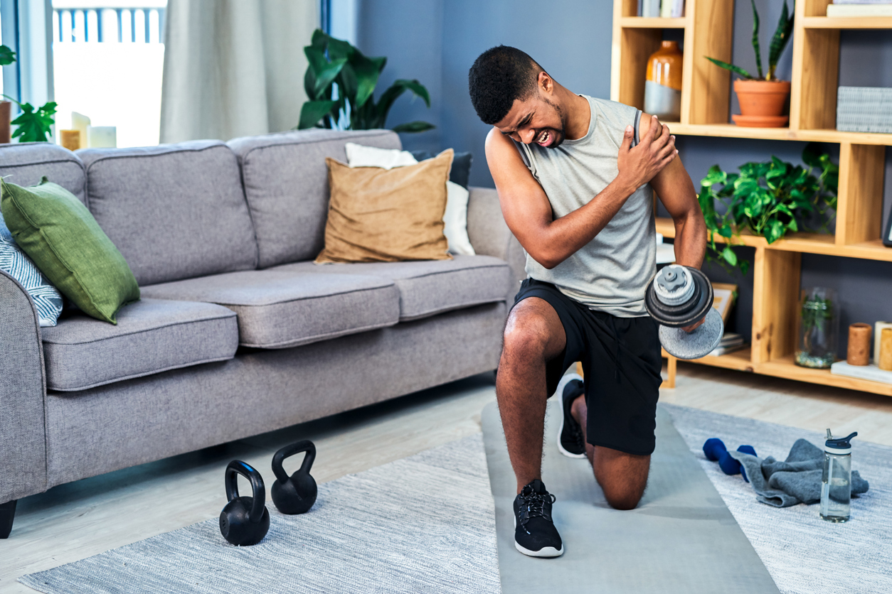 Two stretches that can help slash your shoulder tendinitis pain